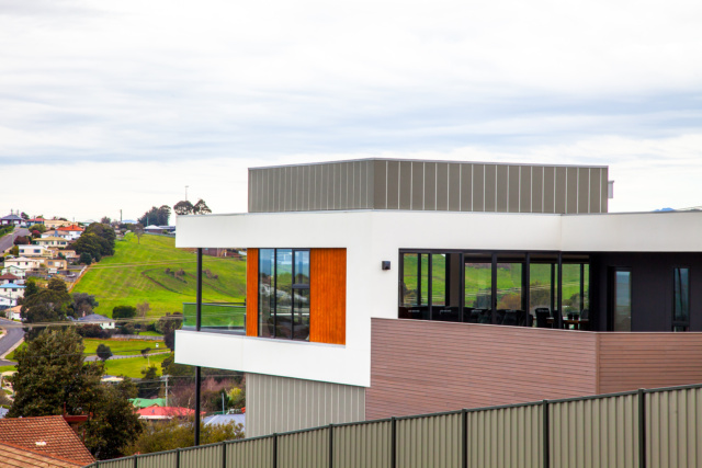 Burnie House HD007